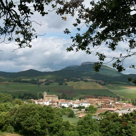 El Encinedo Vila Genevilla Exterior foto